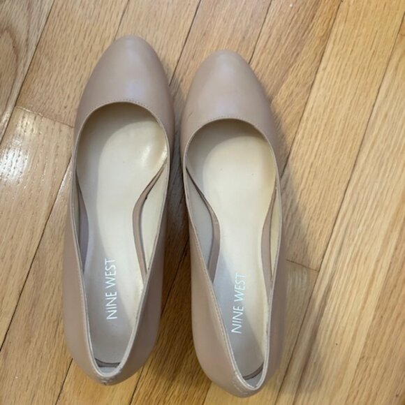 Look fabulous in Nine West heels - Picture 2 of 3